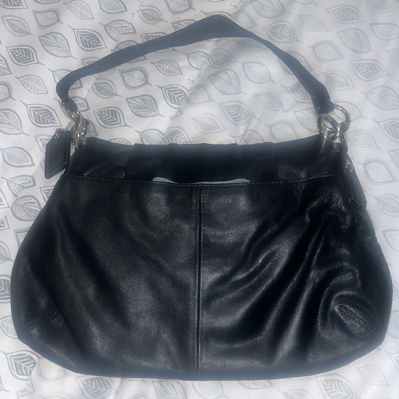 CLASSIC BLACK LEATHER SMALL COACH BAG Style F17217
Coach - Picture 7 of 9